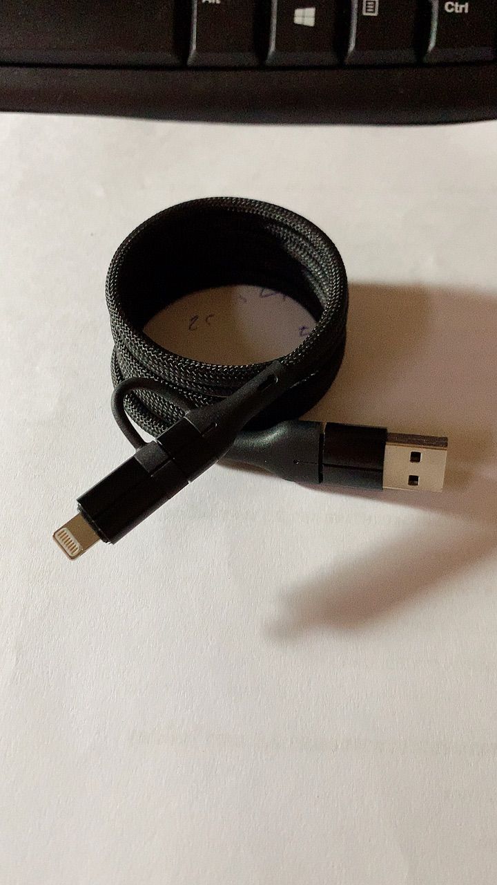 100W Magnetic 4 in 1 automatic storage weave car charger cable for ios/Type C